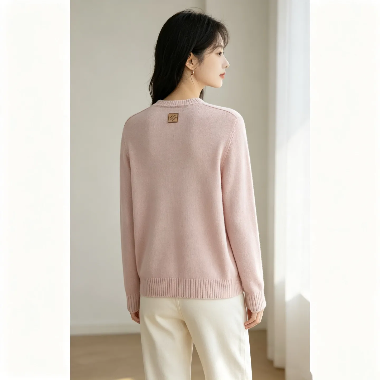 Louis Vuitton/Louis Vuitton solid color back collar leather label knitted sweater